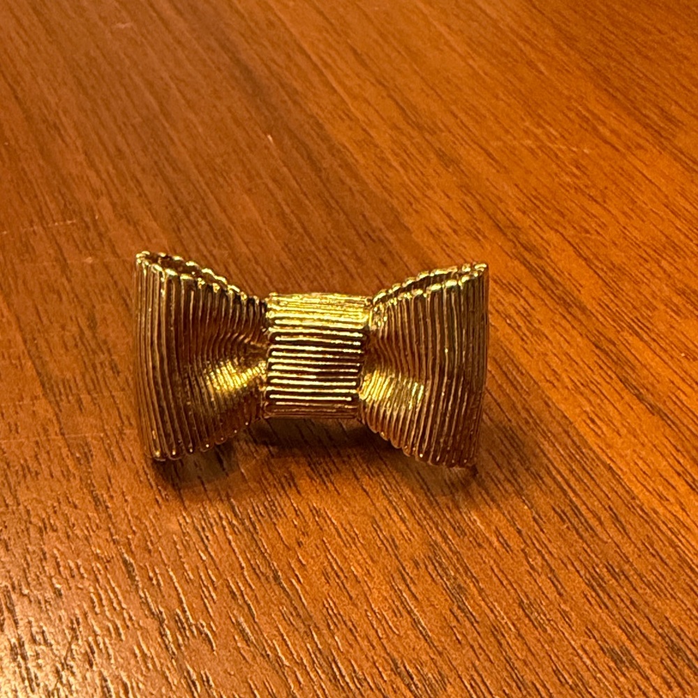 Kate Spade All Wrapped Up Gold Bow Statement Ring